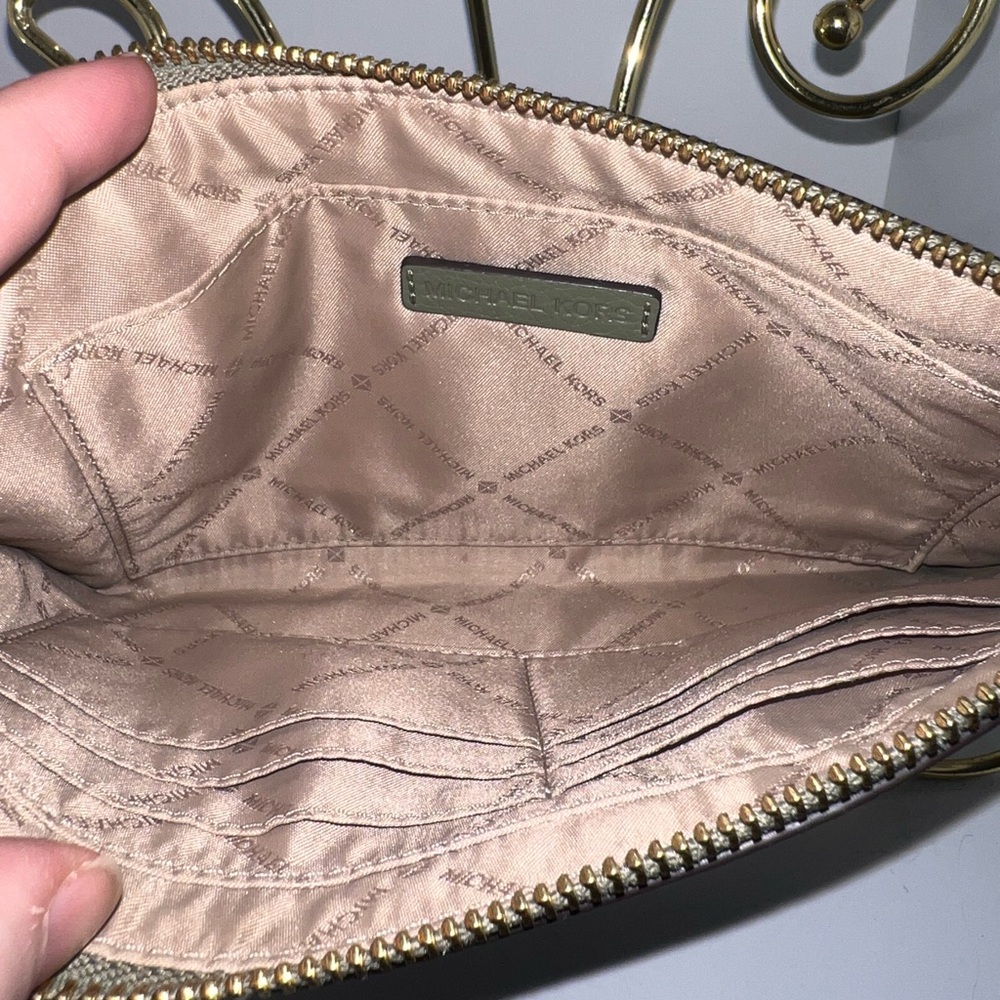 Michael Kors Clutch - Picture 8 of 8